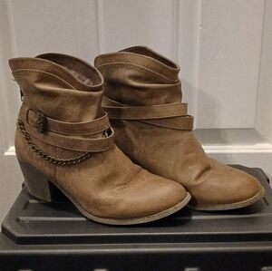 Brown Ankle Boots with Chain Detail Size 9